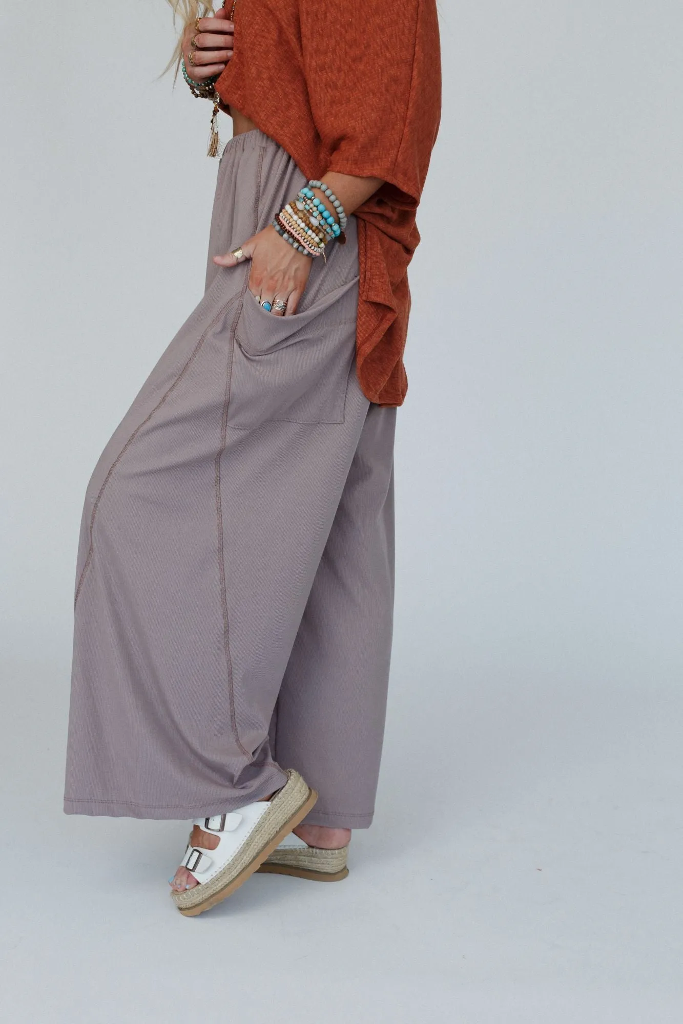 Modern Muse Wide Leg Pants - Mocha