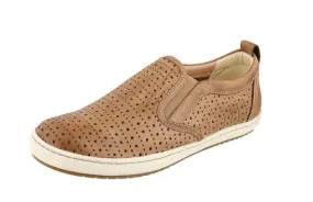 Taos Womens Court Slip-On Sneaker Tan