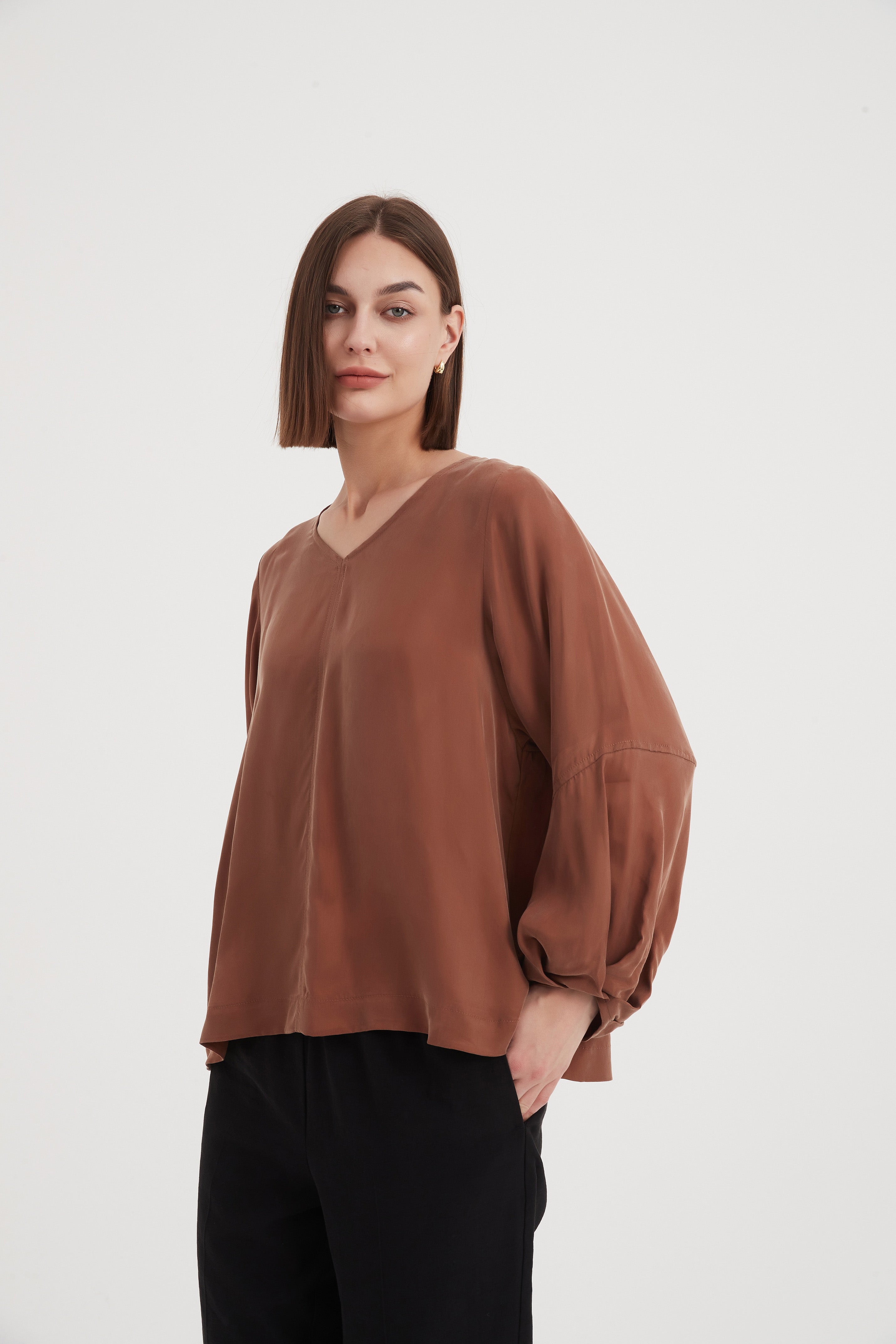 Tirelli - V Neck Bishop Long Sleeve Top - Mocha