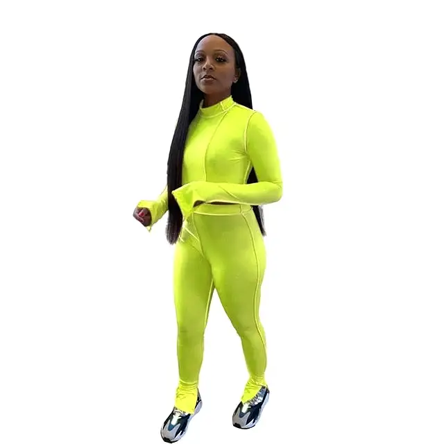 Two Piece Tracksuit Women Sportwear Crop Top and Leggings Pants fitness