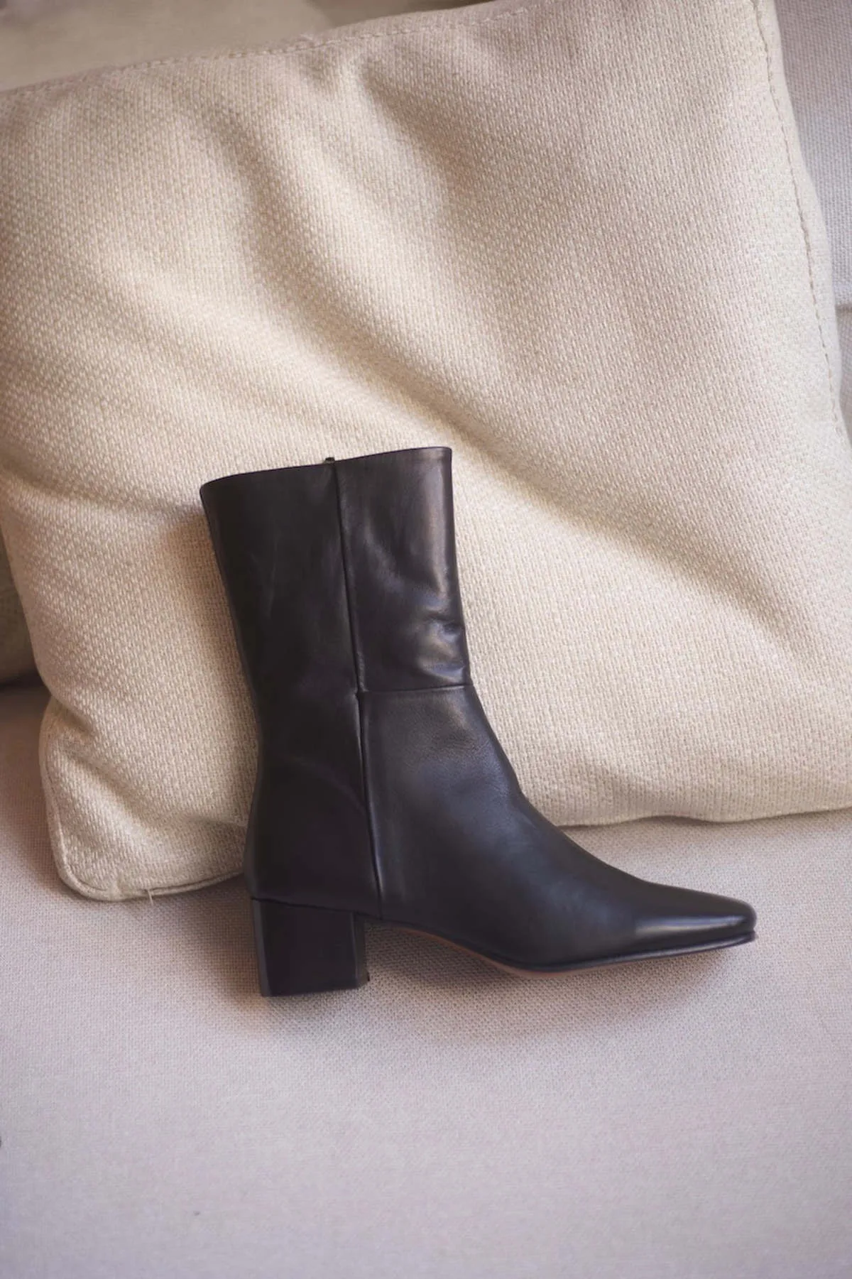 Victoria Boots - Black