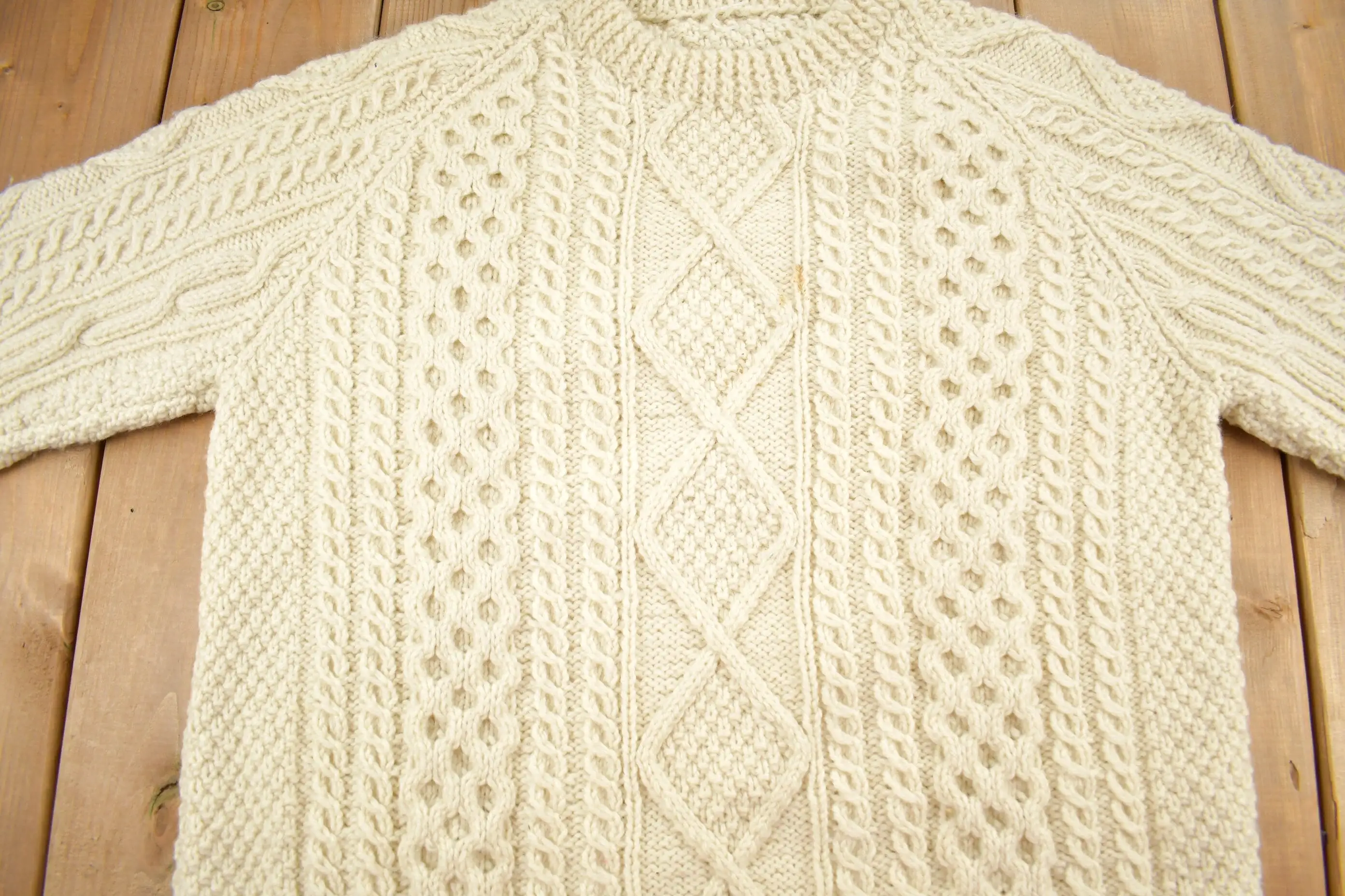 Vintage 1980s 3D Cable Knit Sweater / Size L-XL / 100% Wool Sweater / Blank Sweater